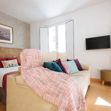 Hostly Acetres 2A-Penthouse In City Center-Fibre-Parking Opt Sevilla Bagian luar foto