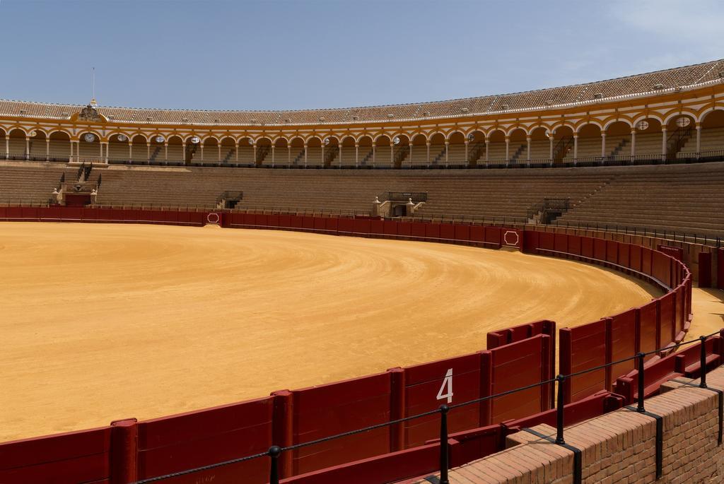 Hostly Acetres 2A-Penthouse In City Center-Fibre-Parking Opt Sevilla Bagian luar foto