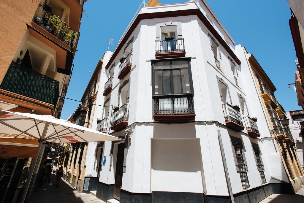 Hostly Acetres 2A-Penthouse In City Center-Fibre-Parking Opt Sevilla Bagian luar foto