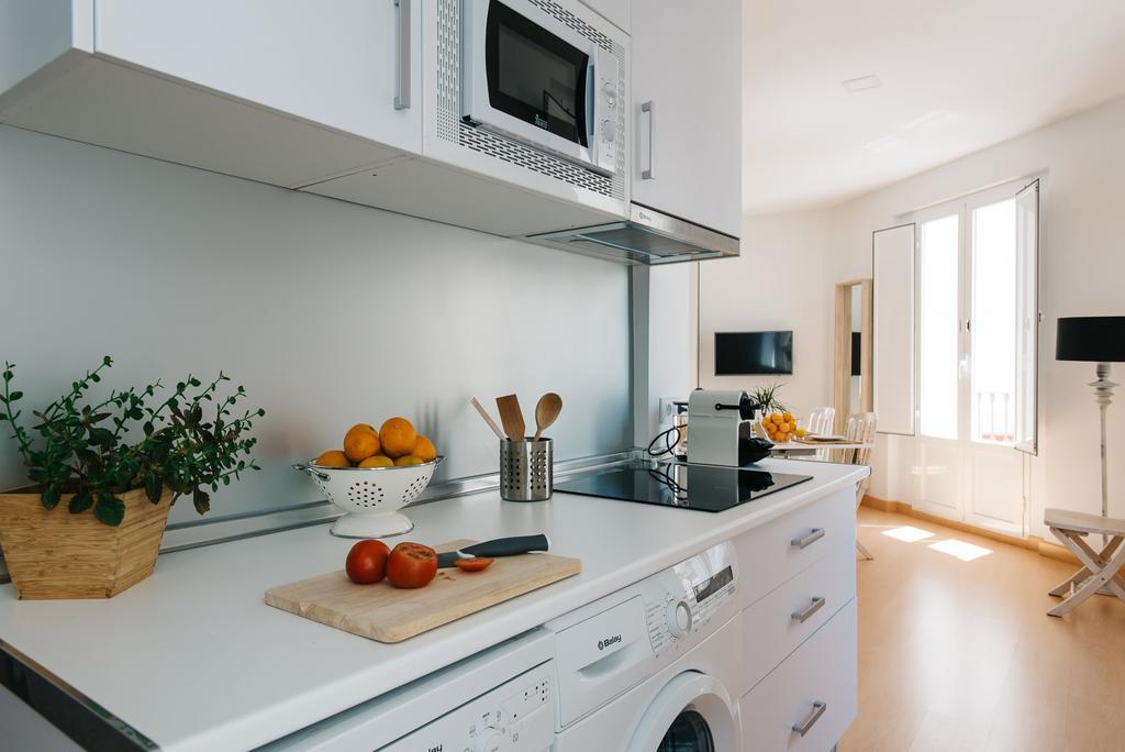 Hostly Acetres 2A-Penthouse In City Center-Fibre-Parking Opt Sevilla Bagian luar foto